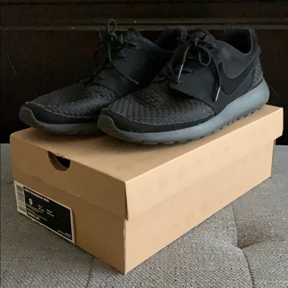 Nike Roshe Run Woven Black